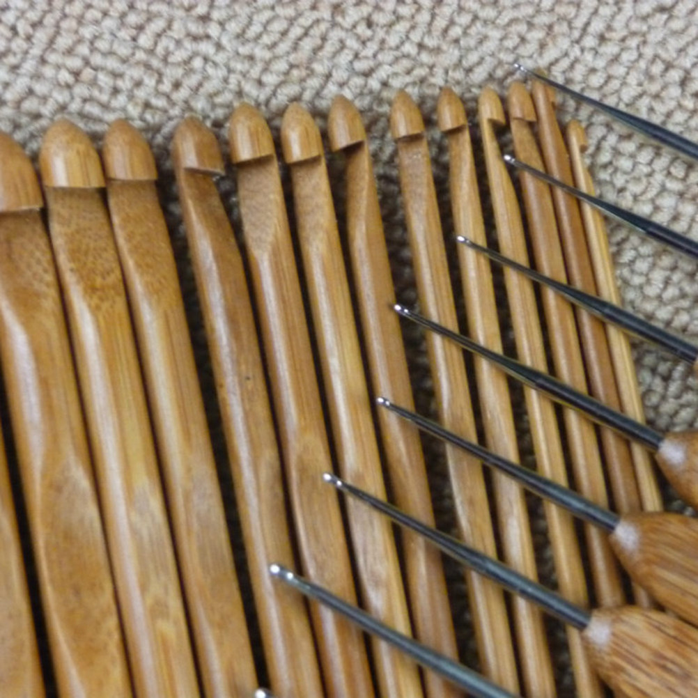 Set di 12 ferri da maglia in l - Wooden Crochet Hooks Ergonomic Handle recensione e prezzo